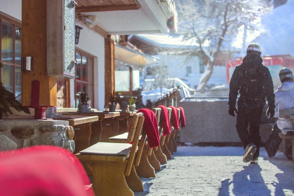 Hotel das Zwölferhaus Saalbach Exterior foto